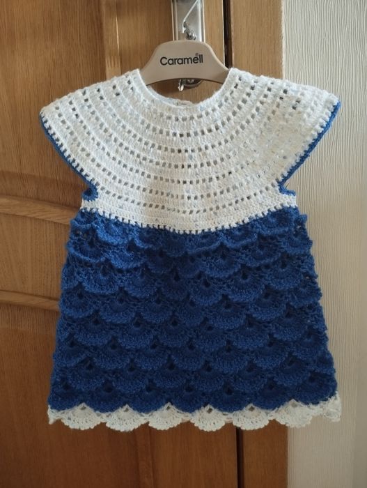 Детское вязаное платье