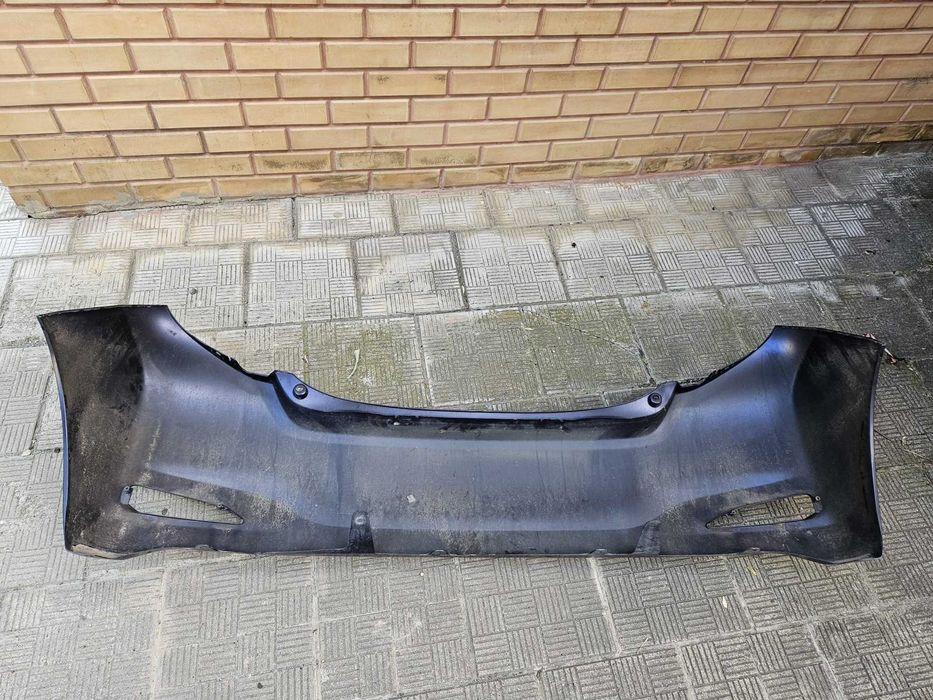 Bara spate Toyota Yaris (P13) originala