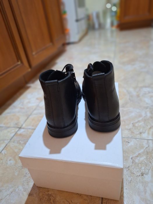 Боти естествена кожа 37н.