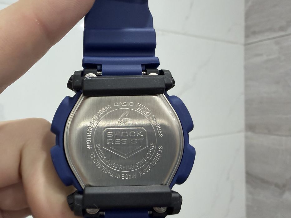 Японские противоударные часы Casio DW-9052-2v