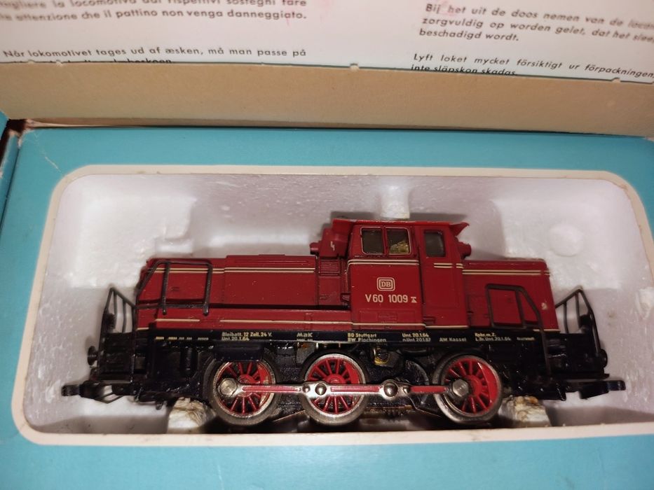 Locomotiva marklin trenulet AC excepțională