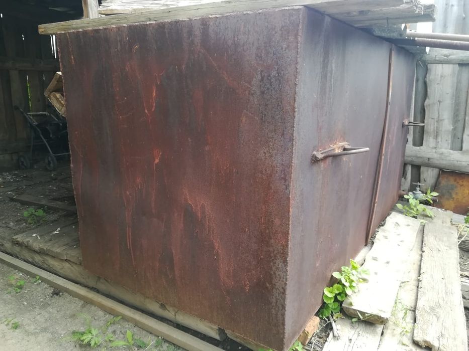 Продаю железные 2е бочки