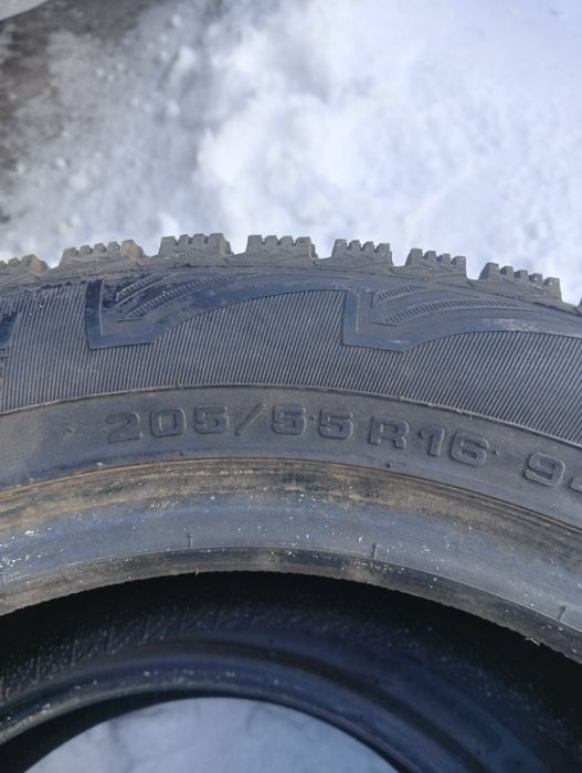 Продам комплект зимней резины