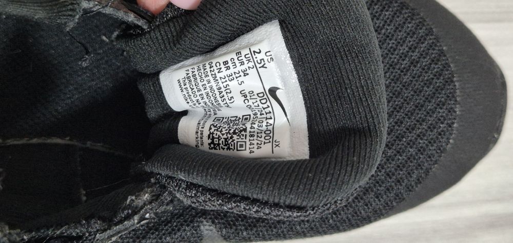 Vând adidasi Nike pentru baieti intr-o stare foarte buna