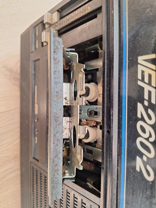 Руски касетофон VEF-260-2