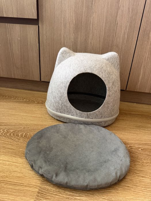 Лежанка домик для кошки