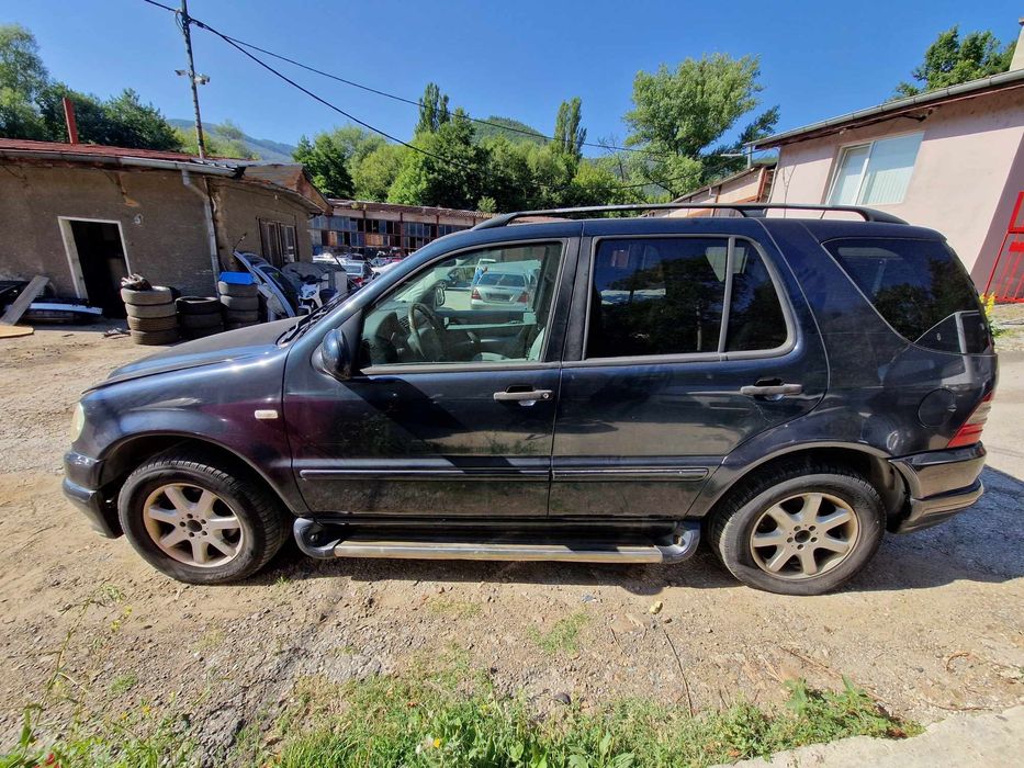 Mercedes ML270CDI W163 теглич ксенон навигация  автоматик НА ЧАСТИ!