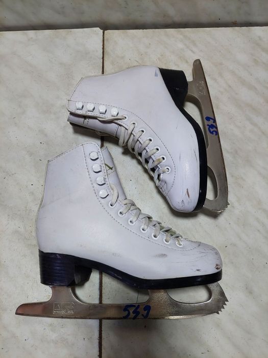 Patine gheata 549 patinaj artistic  American marime 33  ( 20,5 cm)