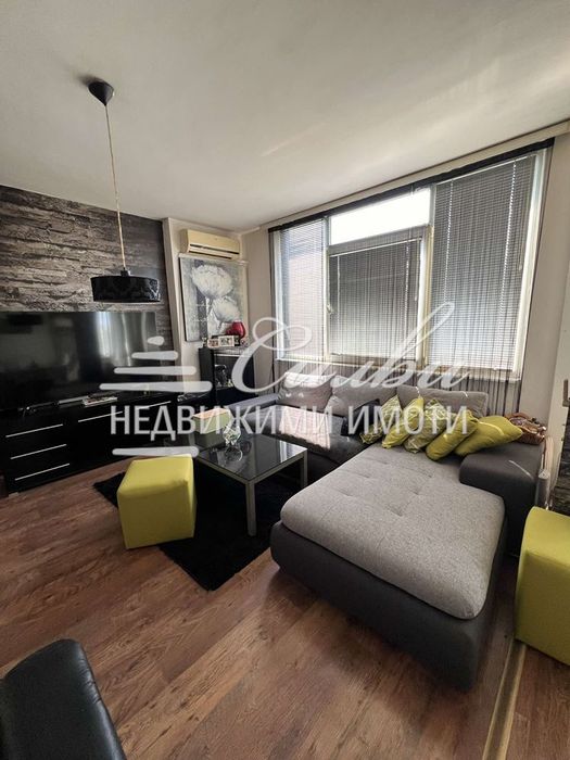 Двустаен ТУХЛЕН апартамент в предпочитания квартал Запад 1 !