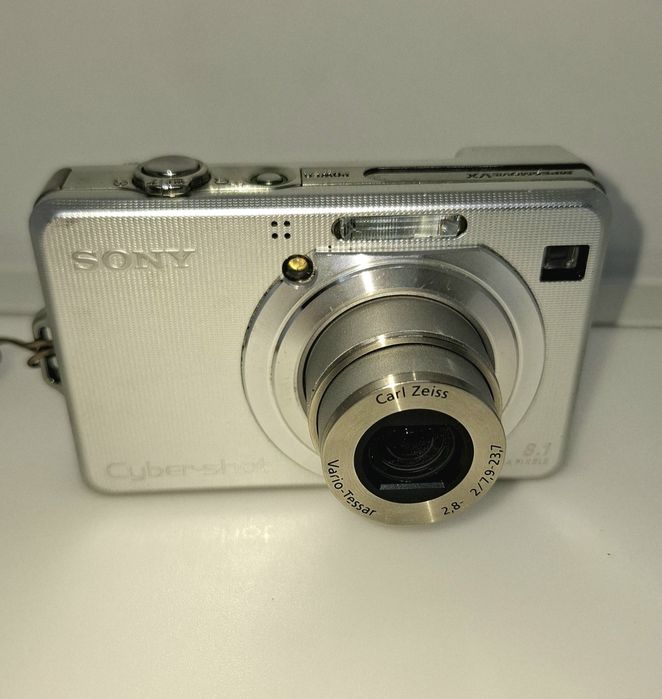 Sony Cyber-shot DSC-W100 компактен дигитален фотоапарат