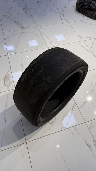 Шины yokohama 245/40  R19