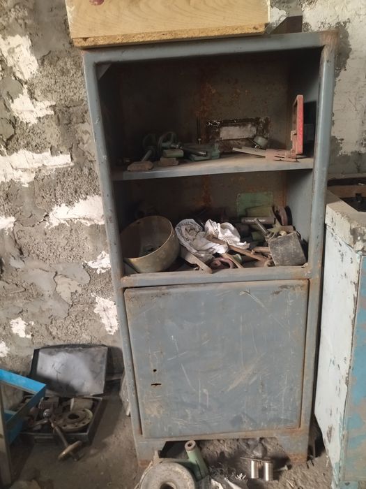 Сейф сотилади холати зор