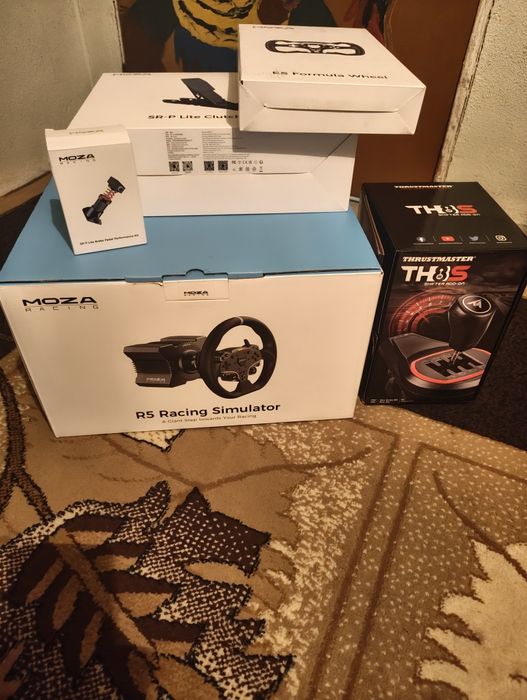ПРОДАВАМ – Moza R5 Bundle++!