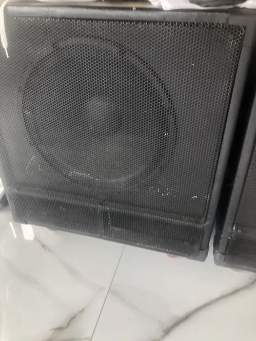 Vând Doi bași pasivi 600w