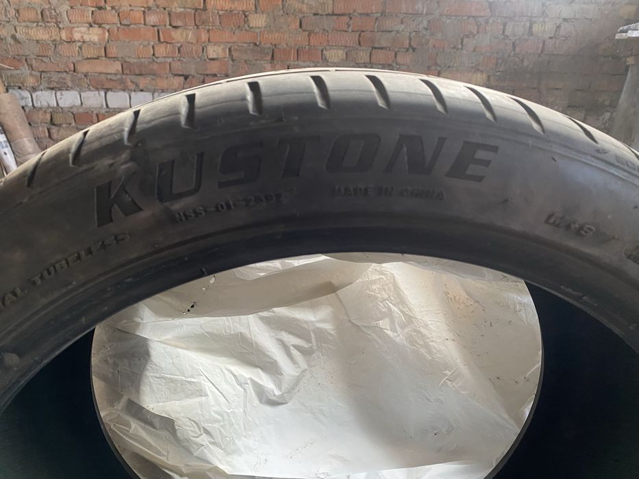 R20 275/35 лето Kustone