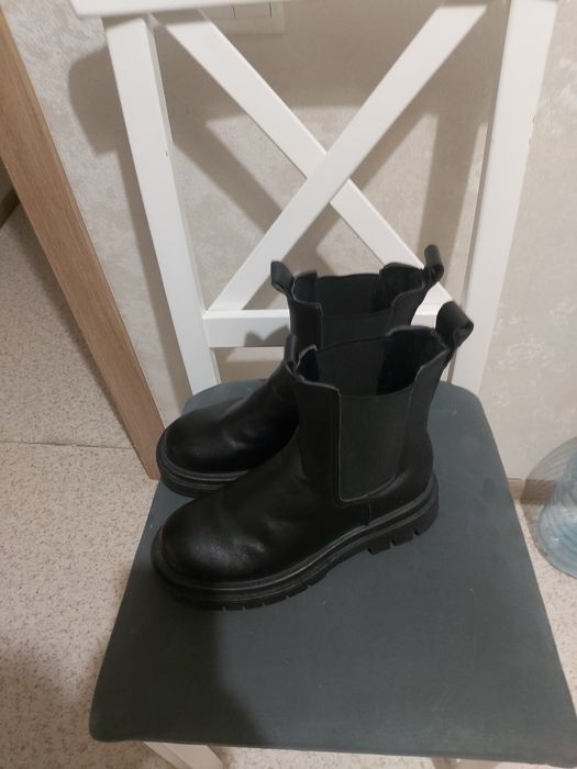 Женские ботинки челси