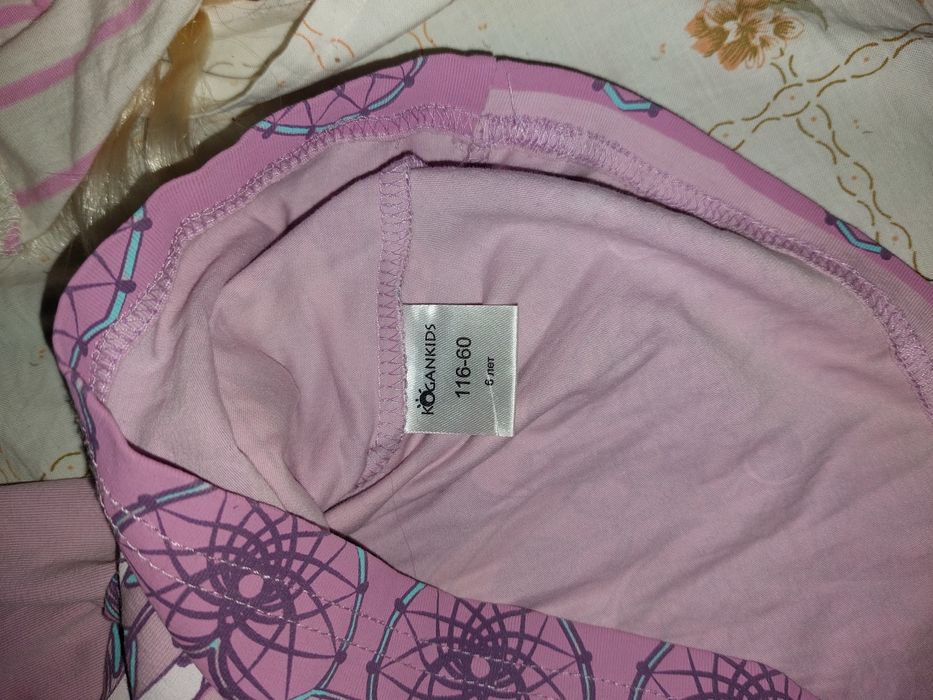 Кофточки на девочку 4 и 6  лет