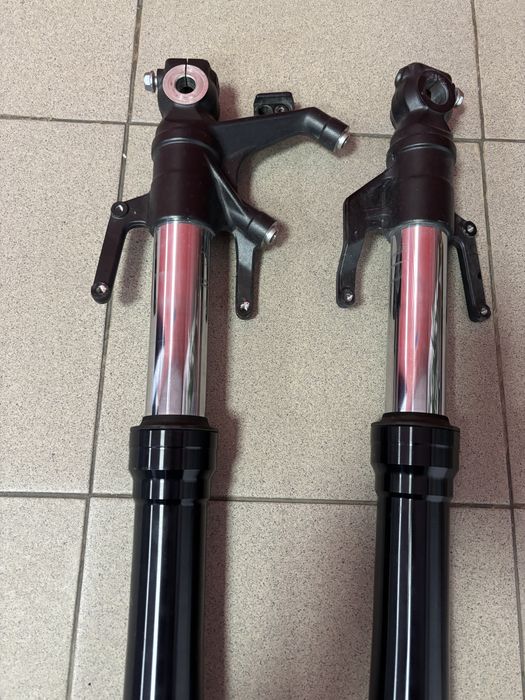 Furca motocicleta Honda cb125r sau  honda cv300r