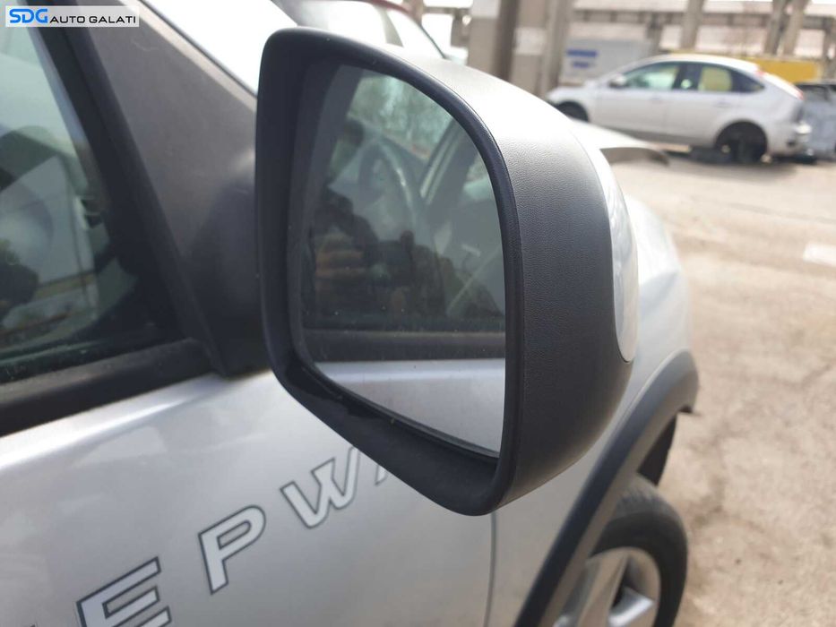 Oglinda Dreapta Electrica Dacia Sandero 2 2012 - 2016 Culoare TED69 Gris Platine / Platinum Silver [C4626]