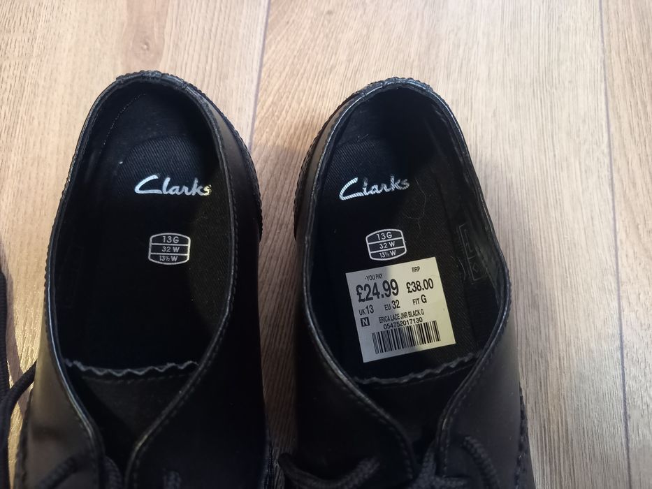 Обувки Clarks за момиче