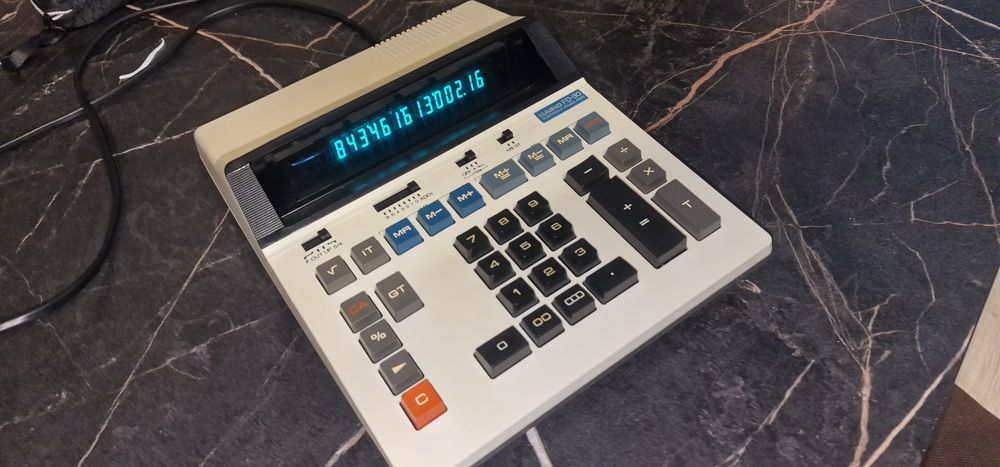 Винтажный калькулятор, япония