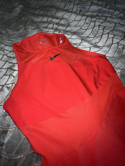 Платье             Nike