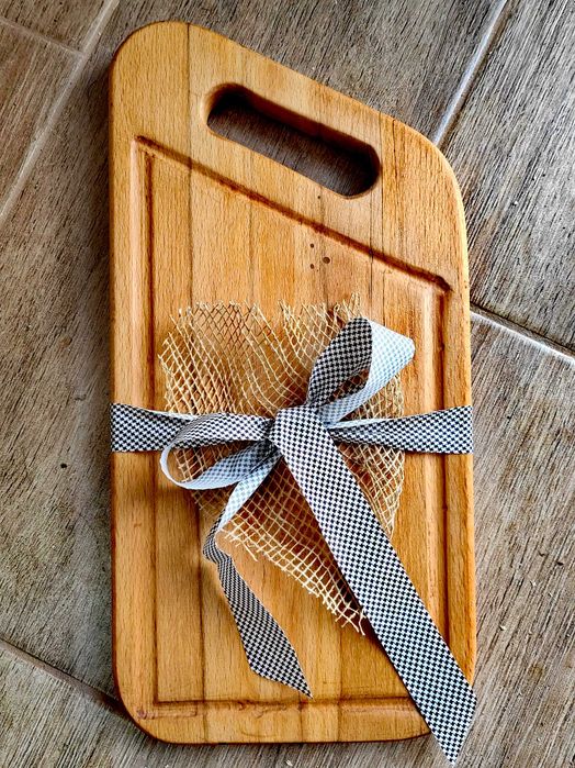 Дървени дъски и подноси