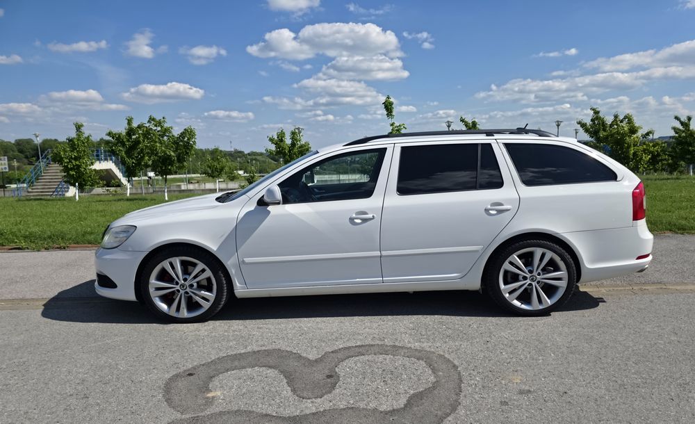 SKODA Octavia 2010 — imagine 5
