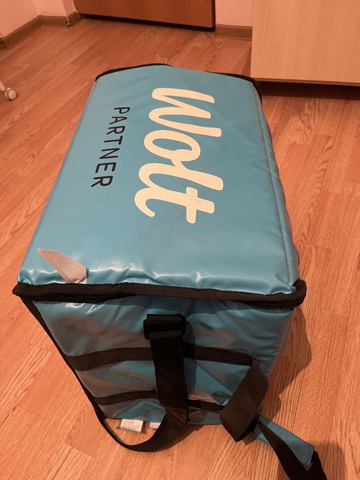 Сумка Wolt , состояние бу