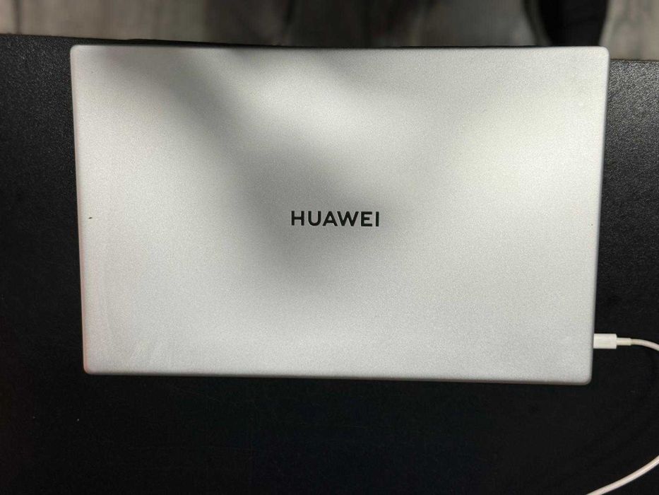 HOPE AMANET P2 -Huawei Matebook D15 / I3 gen 10 / 8 Gb Ram / 256GB ssd