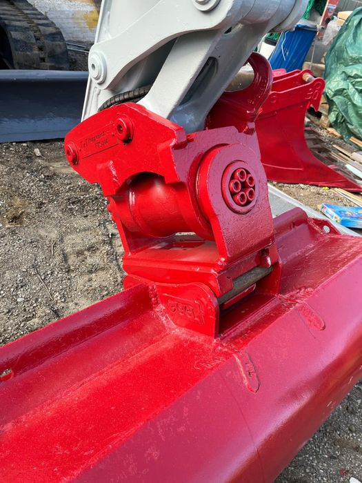 Vand excavator Takeuchi tb285 - 9 tone