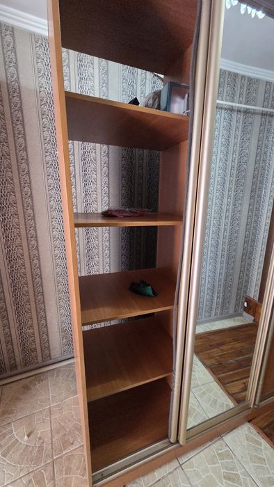 Продам шифоньер, шкаф купе