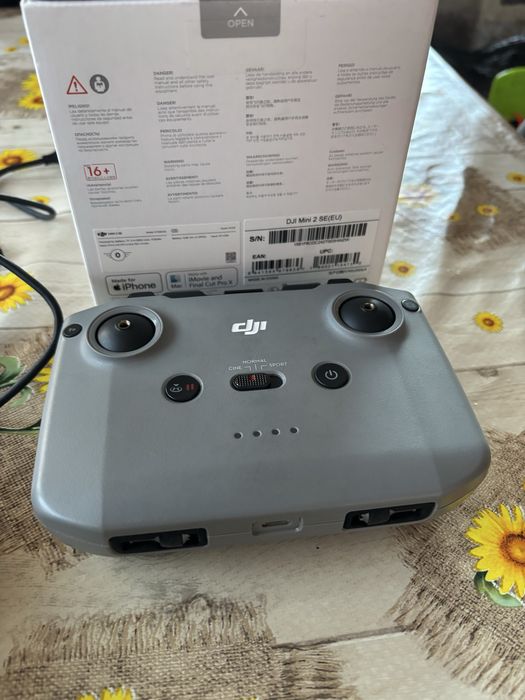 Дрон DJI Mini 2 SE