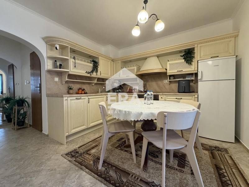 Продава се Двустаен апартамент в София, Манастирски ливади - 70 кв.м за 1887 €/кв.м - Снимка #2