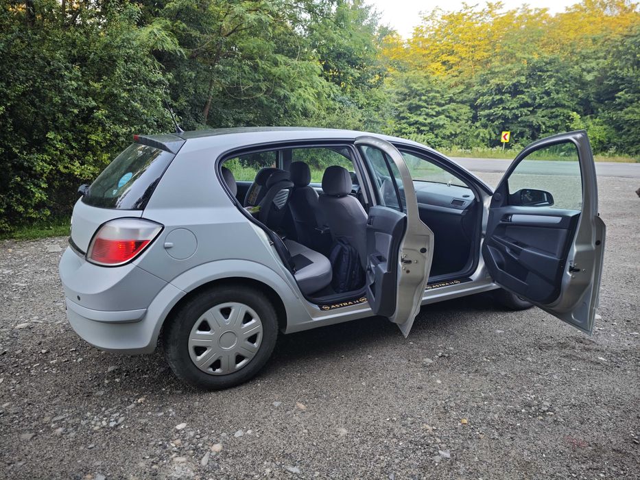 Opel Astra H 1.4 Benzina + GPL - auto personal inmatriculat, distributie pe lant