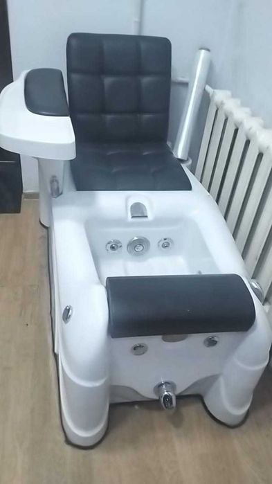 Мойка для ног (салон)