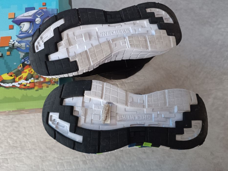 33.5 размер- Skechers