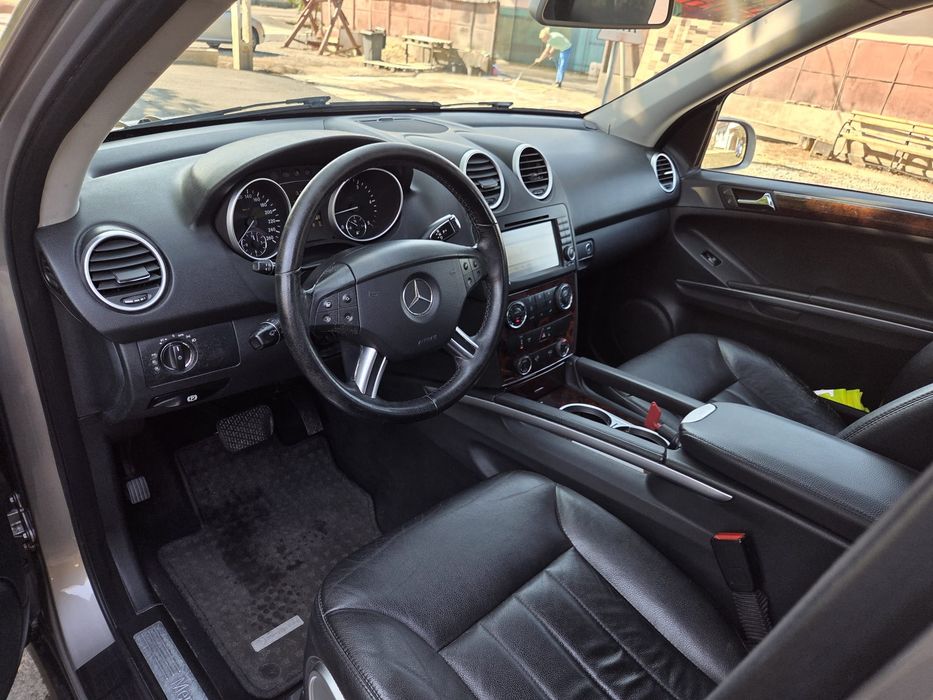 Mercedes - Benz ML