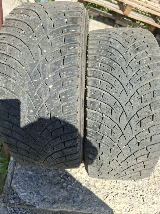 Продам шины 235/45/18 трианжел