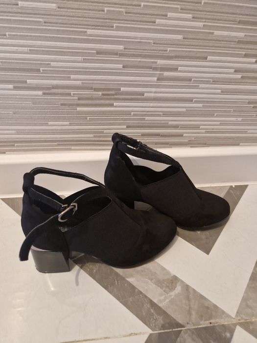 Черные туфли б/у