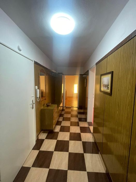 Дава се под наем Тристаен апартамент в Бургас, Лазур - 100 кв.м за 561 € - Снимка #4