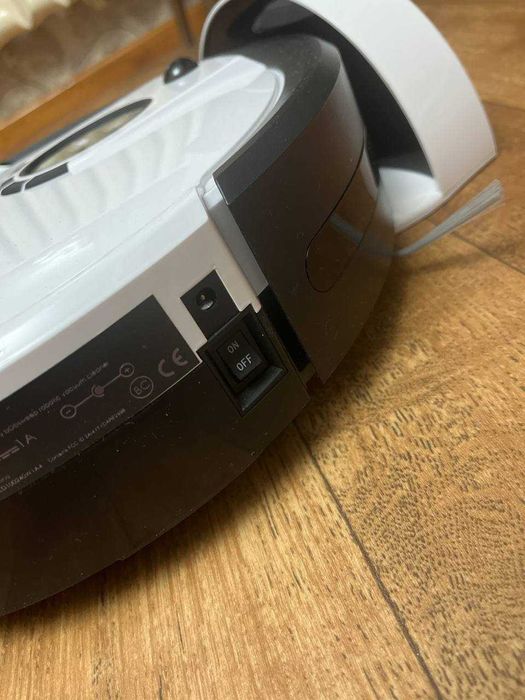 Робот пылесос Junior by bObsweep Robotic Vacuum Cleaner из США