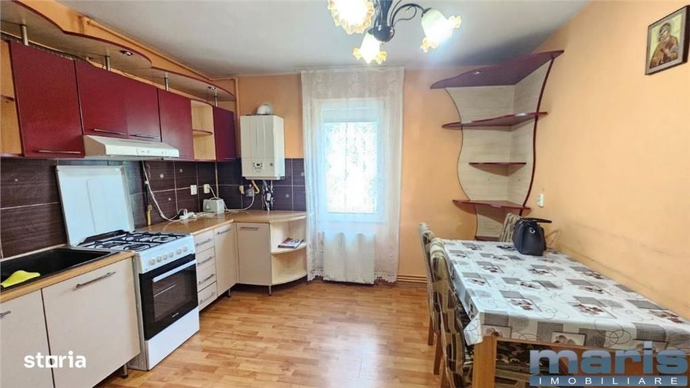 Inchiriere apartament 4 camere Tudor Str. Muncii etaj 2
