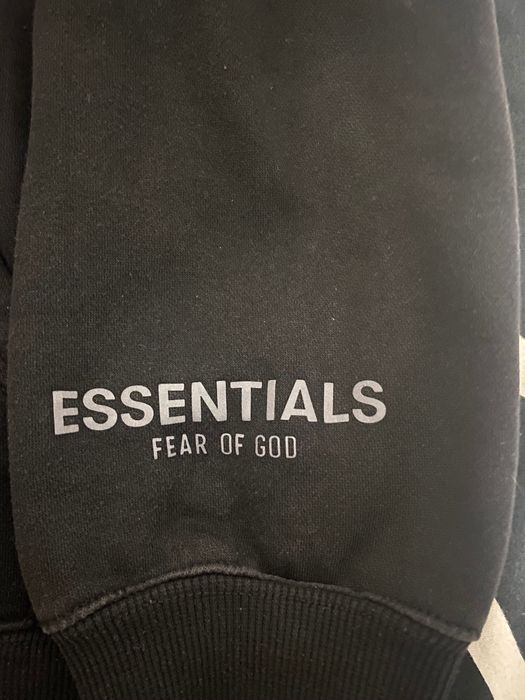 Hanorac essentials