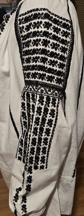 Ie autentica mărime mare