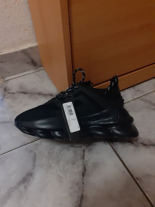 Versace chain reaction triple Black