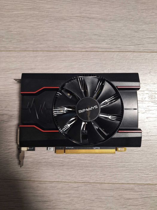 Vand placa video AMD SAPPHIRE RX 550 4 GB 128 BIT.