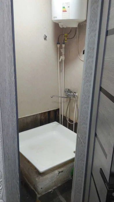 Продаю 2-х комнатную квартиру Янгихает Спутник 1