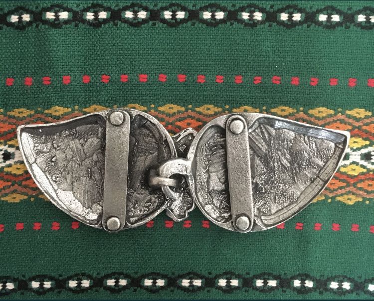 Сребристи пафти за фолклорна носия