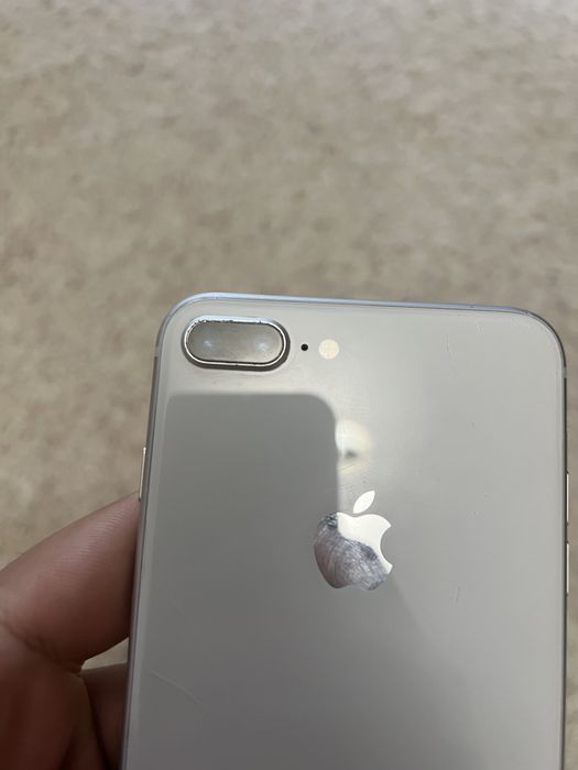 IPhone 8 Plus за части